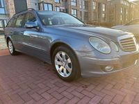Gebraucht Mercedes E220 170 PS (125 kW) 2006 Blau Kombi