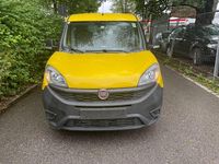 Gebraucht Fiat Doblò Basis 95 PS (69 kW) 2017 Gelb Van / Kleinbus