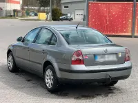 Second-hand VW Passat 101 CP (74 kW) 2004 Argintiu Berlinǎ