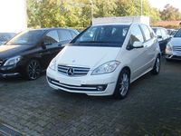 Gebraucht Mercedes A180 Elegance 116 PS (85 kW) 2010 Weiß Van / Kleinbus
