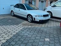 Gebraucht Audi A4 150 PS (110 kW) 1995 Rot Limousine