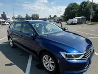 Gebraucht VW Passat 150 PS (110 kW) 2019 Blau Kombi