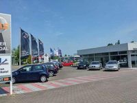 Gebraucht VW Touran Highline 150 PS (110 kW) 2019 Atlantik blue metallic Van / Kleinbus