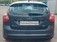Gebraucht Ford Focus Champions Edition 116 PS (85 kW) 2013 Grau Limousine