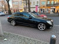 Gebraucht Mercedes E350 231 PS (169 kW) 2010 Schwarz Limousine