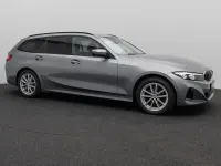 Gebraucht BMW 318 Sport Line 156 PS (114 kW) 2024 Grau Limousine
