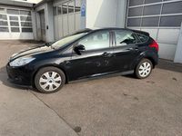 Gebraucht Ford Focus Trend 101 PS (74 kW) 2013 Schwarz Limousine