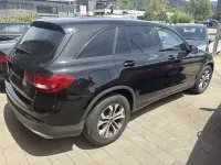 Gebraucht Mercedes GLC250 211 PS (155 kW) 2018 Ung. schwarz  unilack SUV