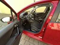 Gebraucht Peugeot 208 Active 82 PS (60 kW) 2018 Rot Kleinwagen