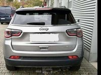 Gebraucht Jeep Compass Limited 170 PS (125 kW) 2018 Grau SUV