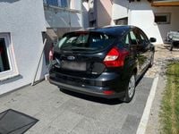 Second-hand Ford Focus 101 CP (74 kW) 2013 Negru Hatchback