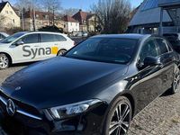 Gebraucht Mercedes A180 Night 136 PS (100 kW) 2019 Schwarz Limousine
