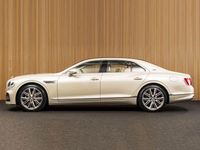 Gebraucht Bentley Flying Spur 544 PS (400 kW) 2024 Weiß Limousine
