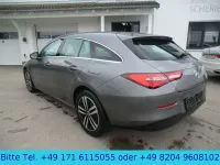 Gebraucht Mercedes CLA200 Shooting Brake 150 PS (110 kW) 2023 Grau Kombi