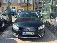 Gebraucht VW Passat Highline 170 PS (125 kW) 2012 Deep black perleffekt Kombi