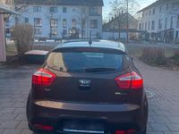 Gebraucht Kia Rio Platinum Edition 90 PS (66 kW) 2014 Braun Kleinwagen