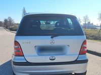 Usado Mercedes A140 Classic 82 HP (60 kW) 2004 Prateado Citadino