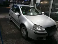 Second-hand VW Golf 135 CP (99 kW) 2004 Argintiu Coupe
