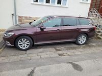 Gebraucht VW Passat Highline 150 PS (110 kW) 2018 Rot Kombi