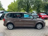 Gebraucht VW Touran Highline 140 PS (102 kW) 2012 Braun Van / Kleinbus