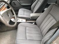 Occasion Mercedes E200 136 ch (100 kW) 2001 Gris Berline