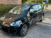 Używany VW up! 75 KM (55 kW) 2012 Czarny Hatchback