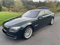Gebraucht BMW 740 306 PS (225 kW) 2012 Grün Limousine