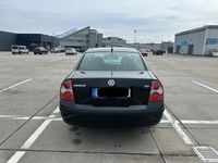Gebraucht VW Passat 130 PS (95 kW) 2005 Schwarz Limousine
