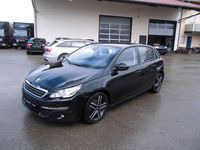 Gebraucht Peugeot 308 Active 125 PS (91 kW) 2014 Schwarz Limousine