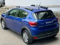 Gebraucht Dacia Sandero Essentiel 91 PS (66 kW) 2023 Blau Limousine