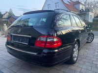 Gebraucht Mercedes E220 Classic 170 PS (125 kW) 2007 Schwarz Kombi