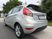 Gebraucht Ford Fiesta Trend 80 PS (58 kW) 2015 Grau Kleinwagen