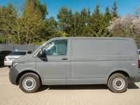 Gebraucht VW Transporter 110 PS (80 kW) 2020 Grau Van