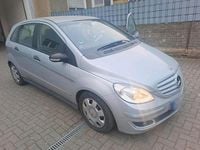 Gebraucht Mercedes B180 109 PS (80 kW) 2005 Grau Van / Kleinbus