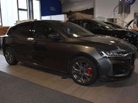 Neu Ford Focus ST-Line 125 PS (91 kW) 2026 Rot Limousine