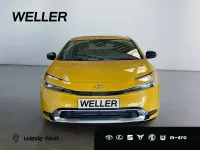 Neu Toyota Prius Executive 223 PS (164 kW) 2025 Mustard metallic (gelb) Kleinwagen