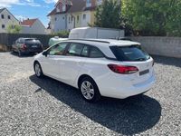 gebraucht Opel Astra Spots Tourer vieles neu