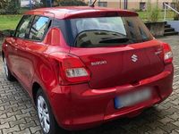 Gebraucht Suzuki Swift Comfort 90 PS (66 kW) 2017 Rot Kleinwagen