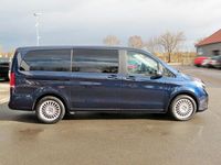 Gebraucht Mercedes V220 163 PS (119 kW) 2019 Blau Van / Kleinbus