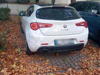 Gebraucht Alfa Romeo Giulietta 105 PS (77 kW) 2011 Weiß Kleinwagen