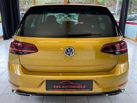 Gebraucht VW Golf VII Highline 150 PS (110 kW) 2017 Gelb Limousine