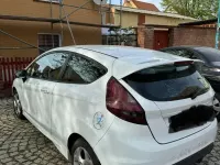 Gebraucht Ford Fiesta Ambiente 60 PS (44 kW) 2010 Weiß Limousine