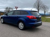 Gebraucht Ford Focus 125 PS (91 kW) 2015 Blau Kombi