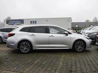 Neu Toyota Corolla 178 PS (130 kW) 2025 Silber Limousine
