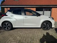 Gebraucht Toyota Yaris Hybrid 116 PS (85 kW) 2024 Weiß Kleinwagen
