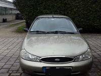 Gebraucht Ford Mondeo 116 PS (85 kW) 1999 Beige Limousine