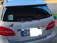 Gebraucht Mercedes B200 156 PS (114 kW) 2014 Silber Van / Kleinbus