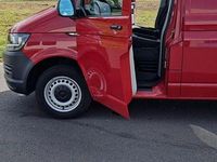 Gebraucht VW Transporter 102 PS (75 kW) 2019 Rot Van