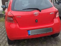 Gebraucht Toyota Yaris 69 PS (50 kW) 2007 Rot Limousine