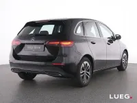 Gebraucht Mercedes B180 Progressive 136 PS (100 kW) 2025 Schwarz Van / Kleinbus